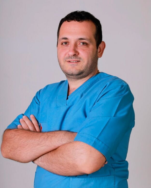 Γιατρός ουρολόγος Raul Doritis
